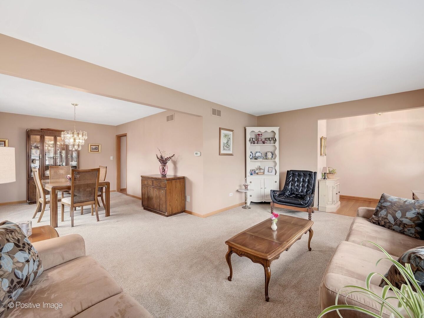 7201 Powell Street, Downers Grove, IL 60516