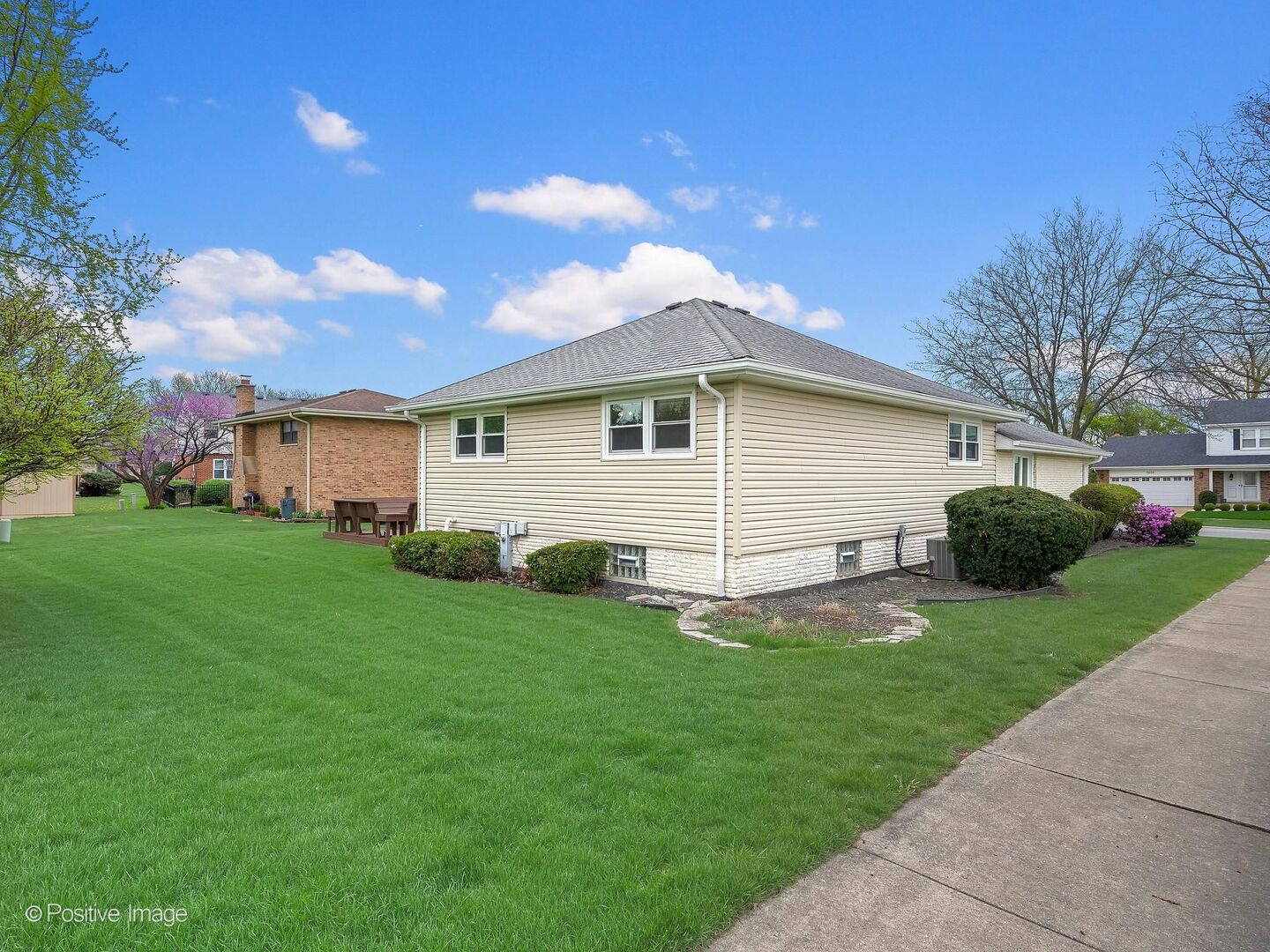 7201 Powell Street, Downers Grove, IL 60516