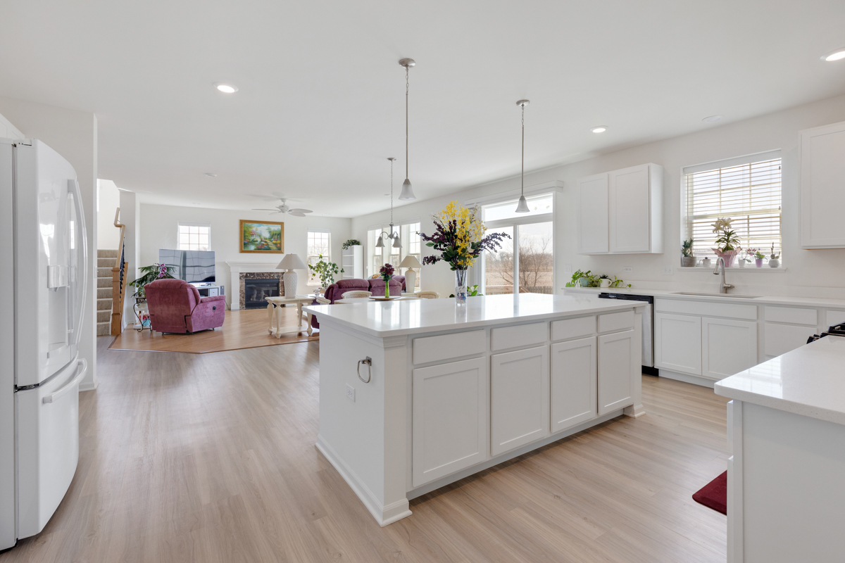 1812 Empress Drive, Elgin, IL 60124