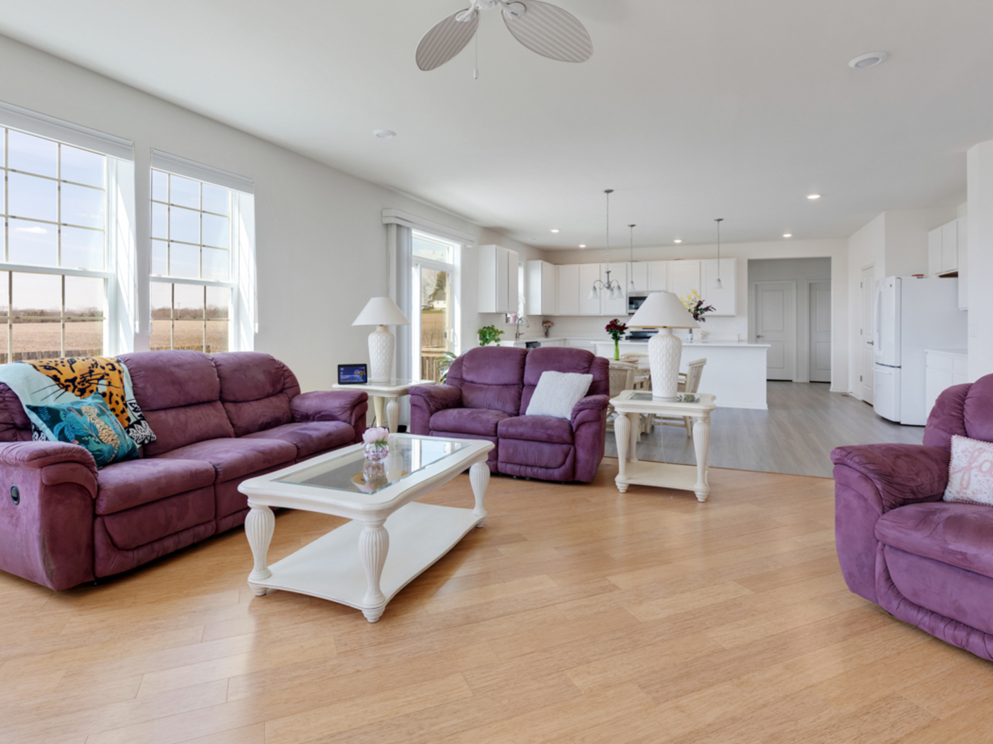 1812 Empress Drive, Elgin, IL 60124