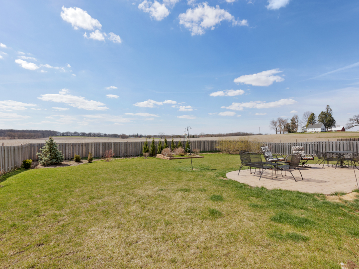 1812 Empress Drive, Elgin, IL 60124