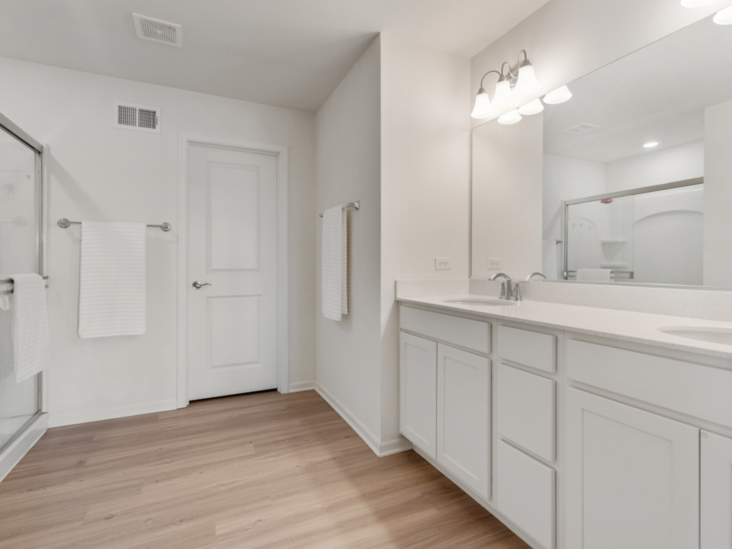 1812 Empress Drive, Elgin, IL 60124