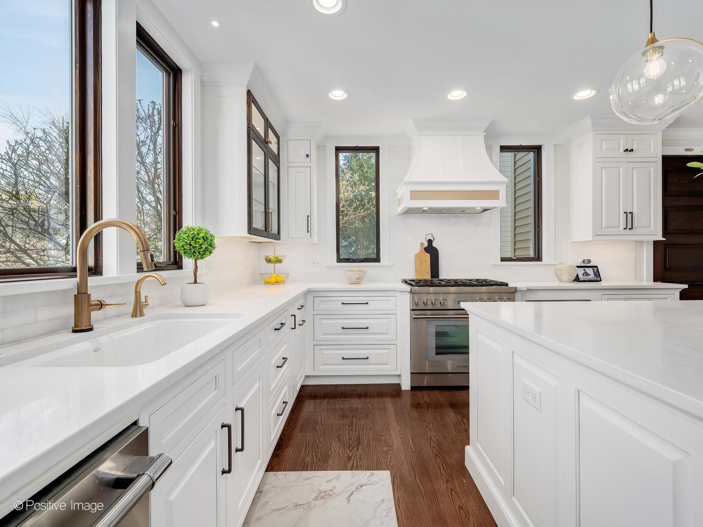 123 S Kensington Avenue, La Grange, IL 60525