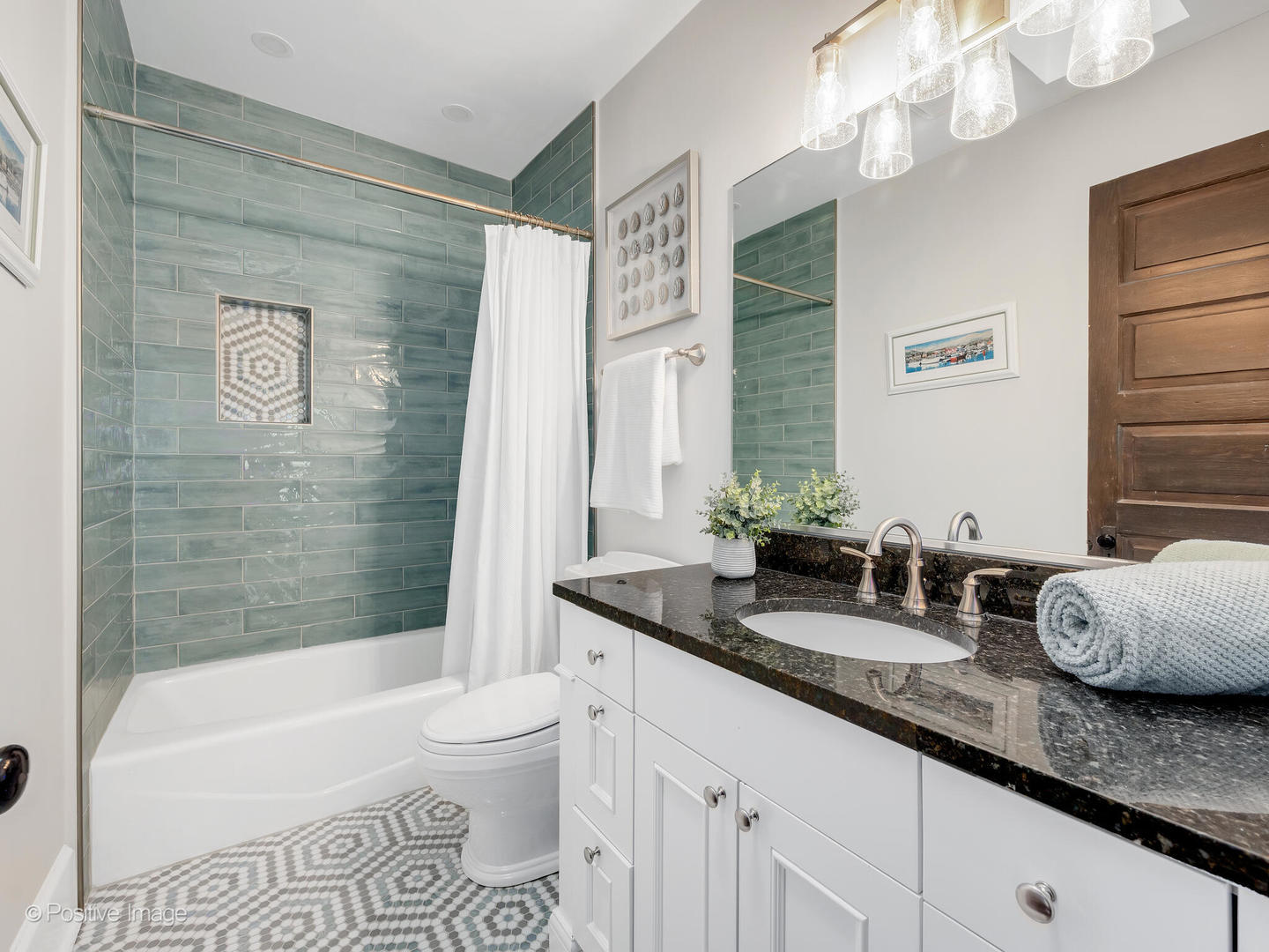 123 S Kensington Avenue, La Grange, IL 60525