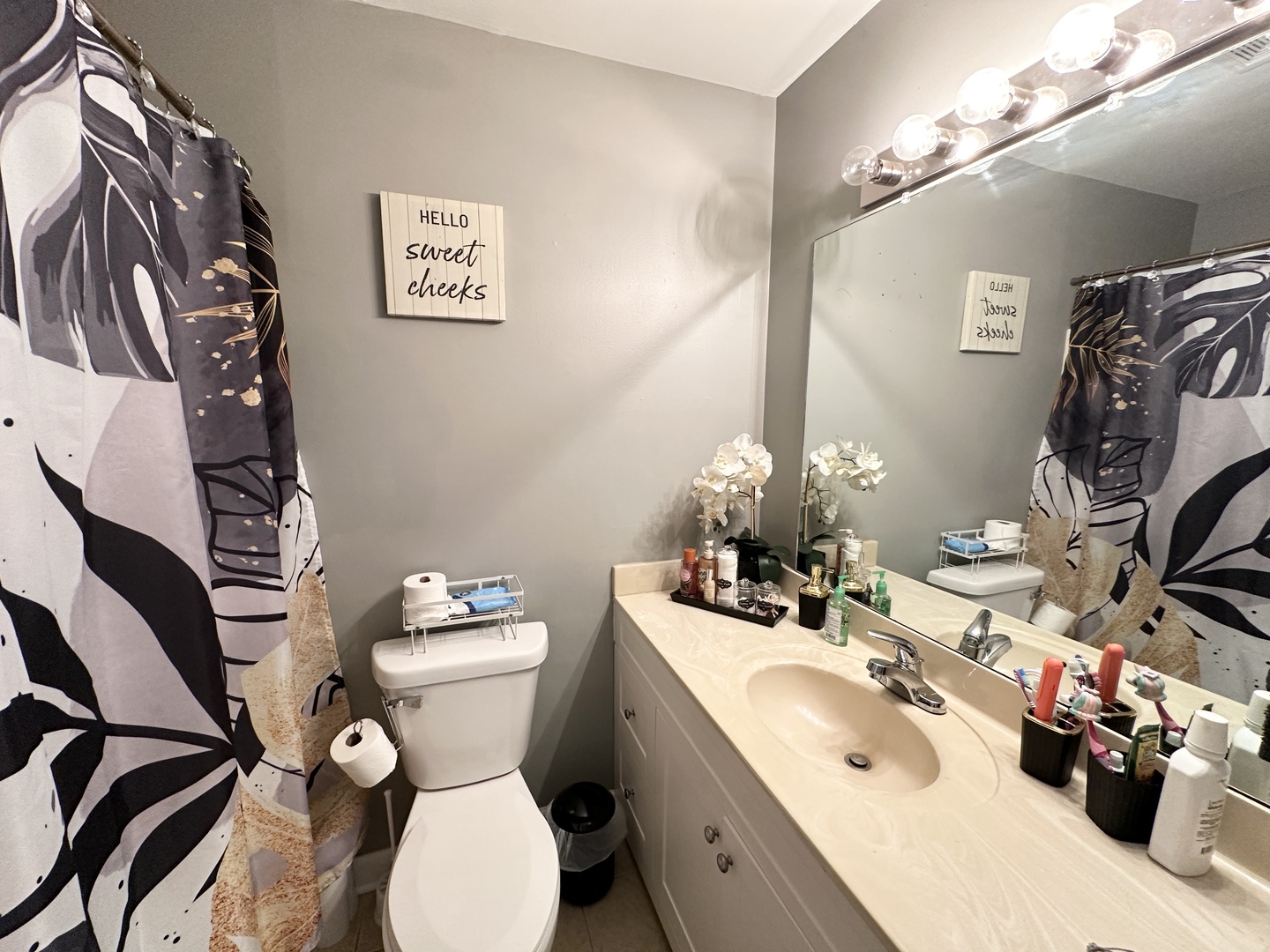 2390 Bicentennial Avenue #4, Crest Hill, IL 60403