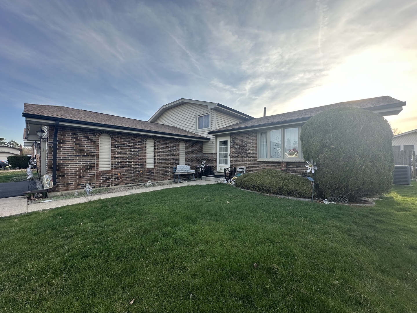 13738 W IRONWOOD Circle, Homer Glen, IL 60491