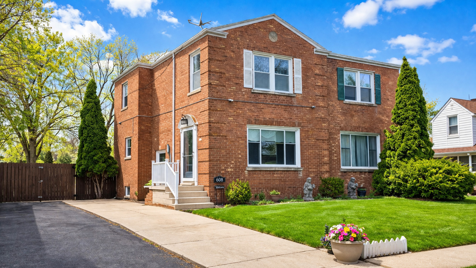 608 Beach Avenue, La Grange Park, IL 60526