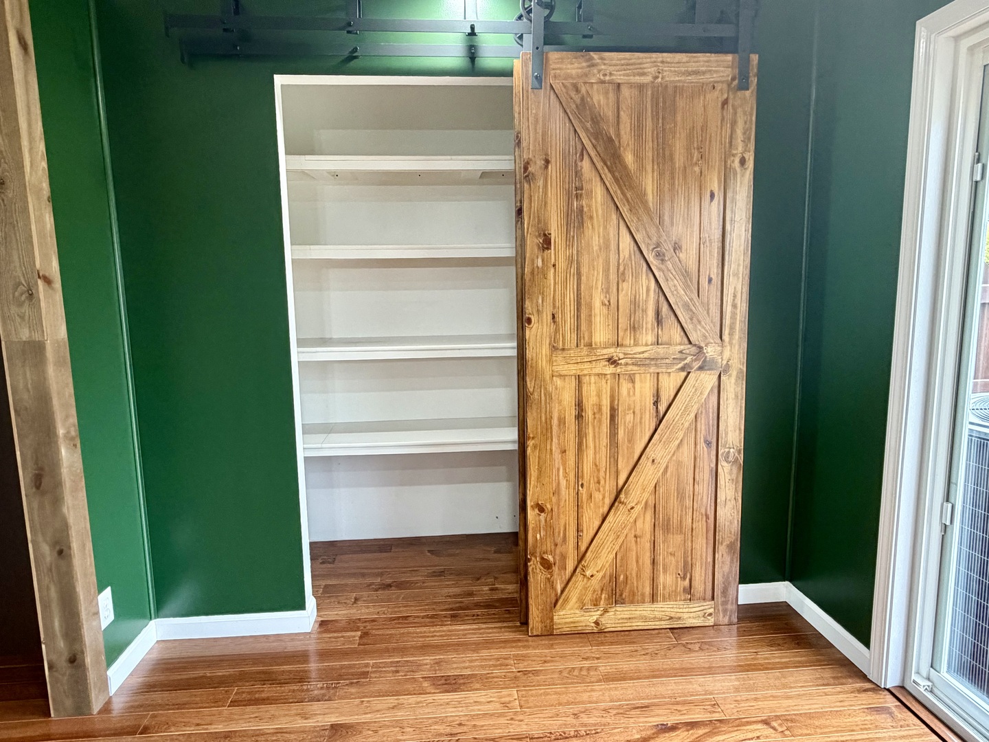 702 S Grant Street, Clinton, IL 61727