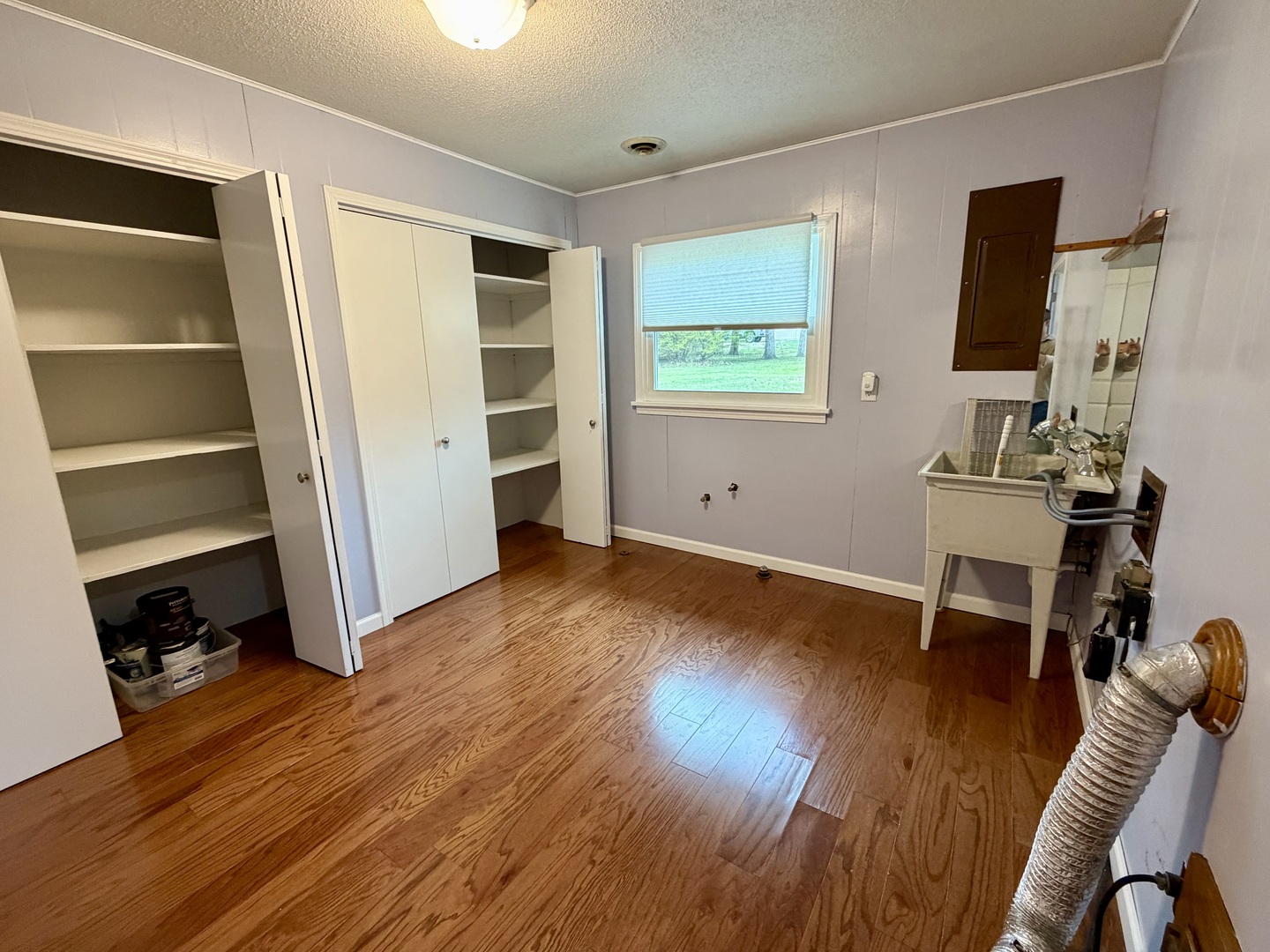 702 S Grant Street, Clinton, IL 61727