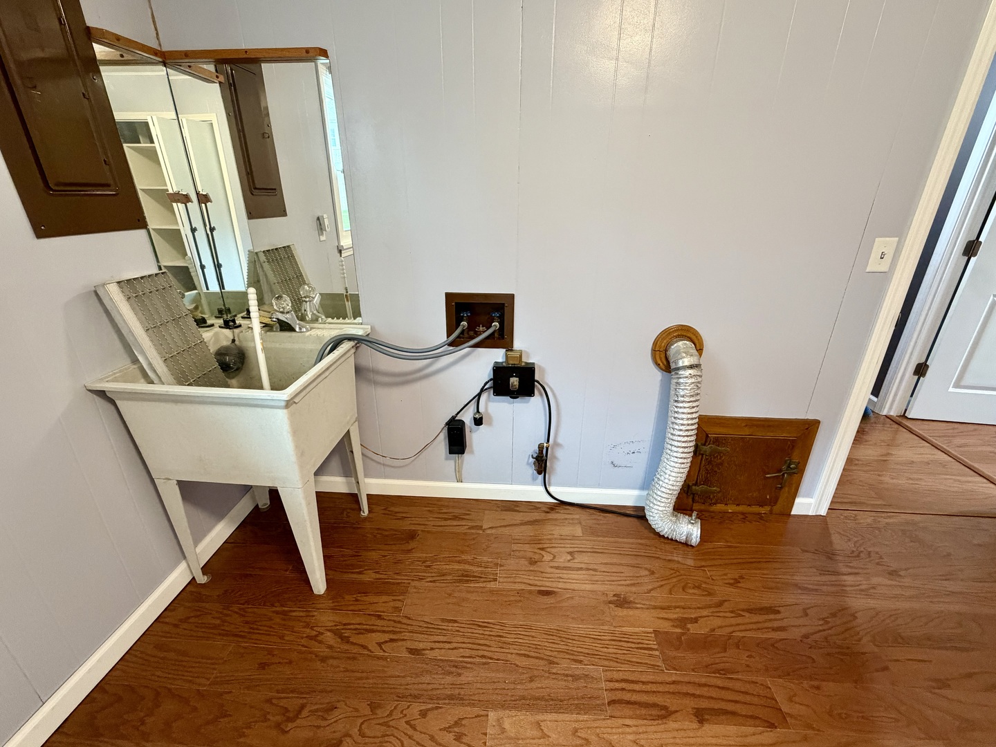 702 S Grant Street, Clinton, IL 61727