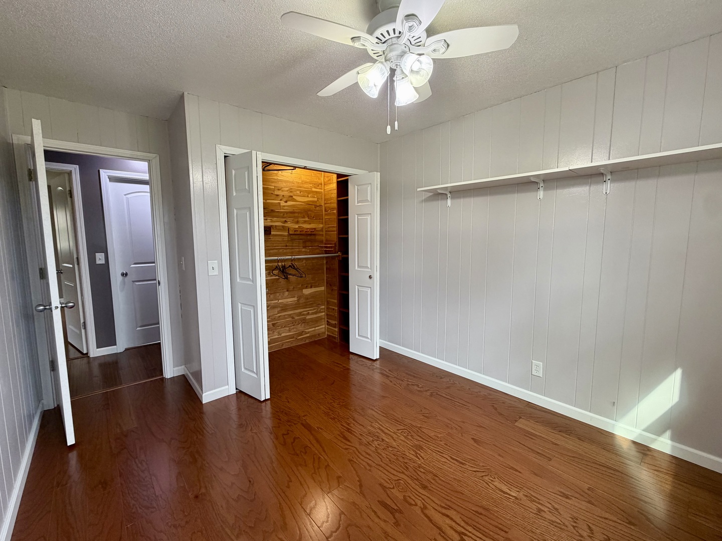 702 S Grant Street, Clinton, IL 61727