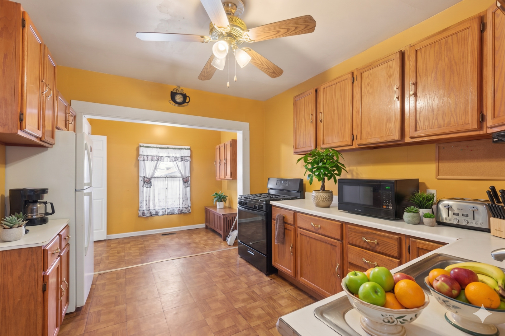 3412 W mclean Avenue, Chicago, IL 60647