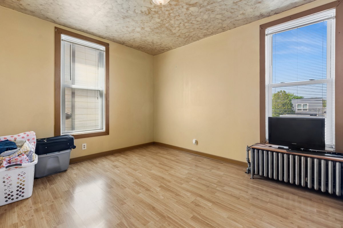 3412 W mclean Avenue, Chicago, IL 60647