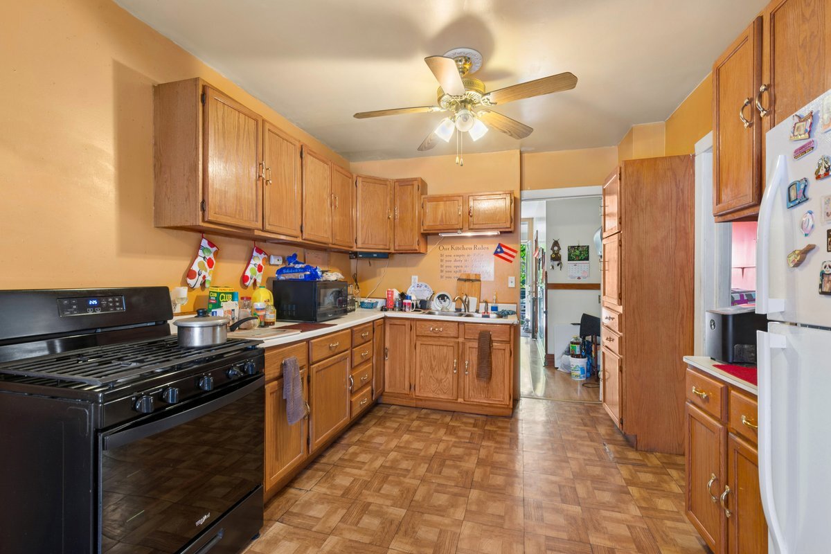 3412 W mclean Avenue, Chicago, IL 60647