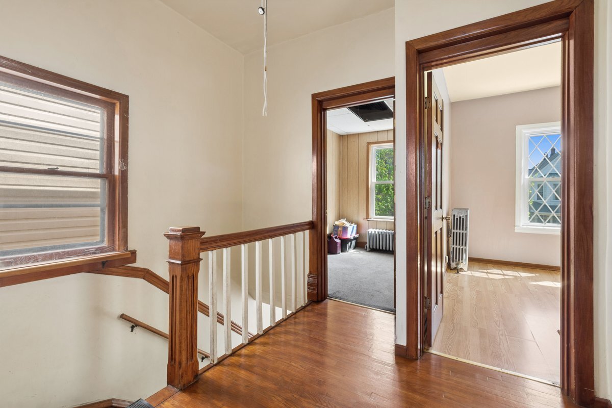 3412 W mclean Avenue, Chicago, IL 60647