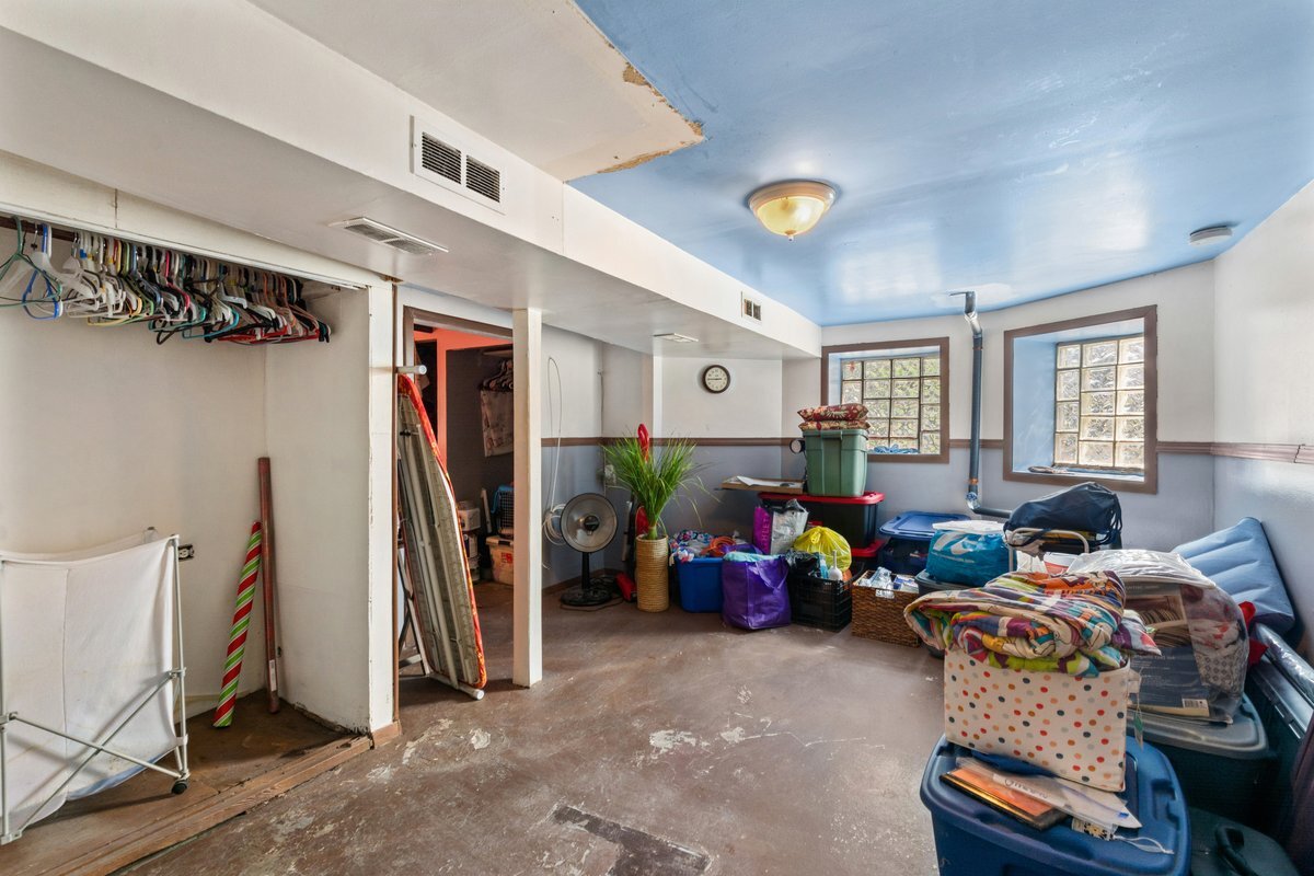 3412 W mclean Avenue, Chicago, IL 60647