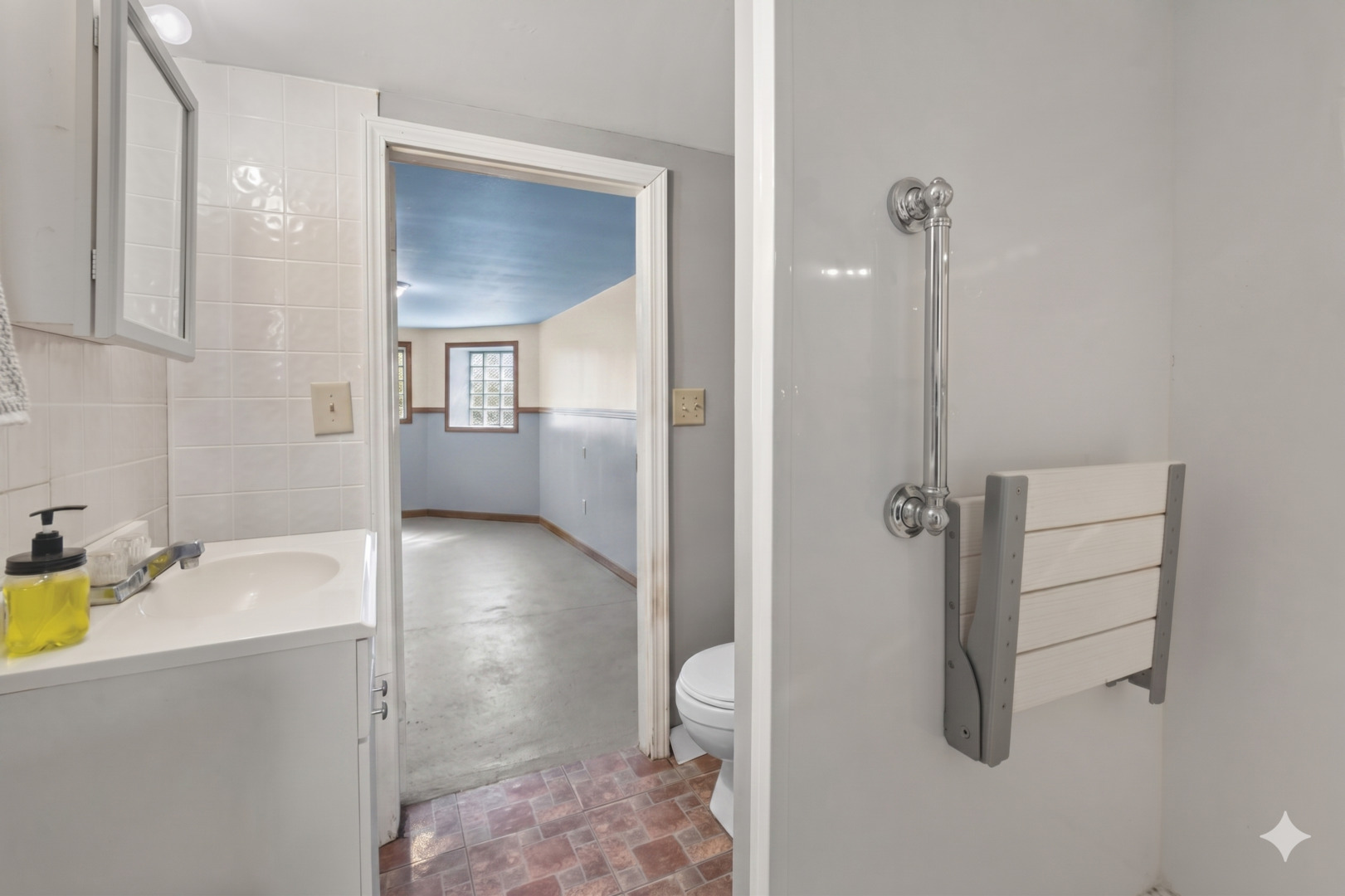 3412 W mclean Avenue, Chicago, IL 60647