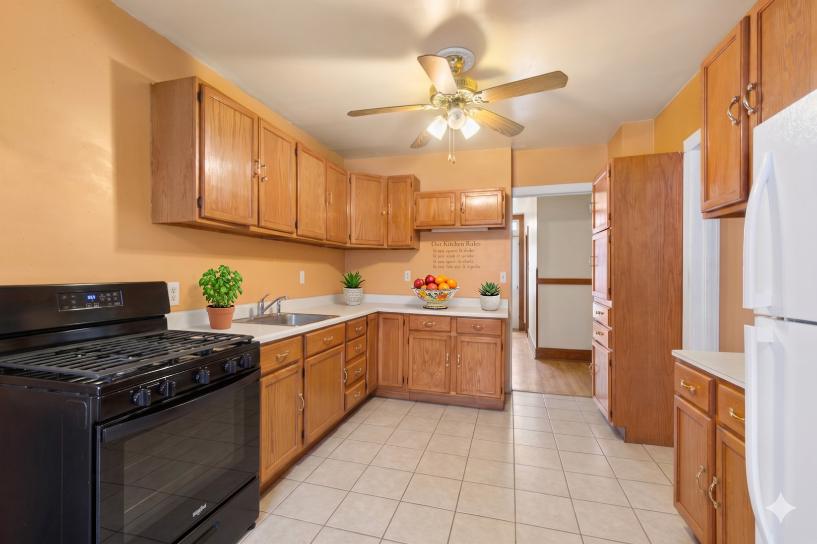 3412 W mclean Avenue, Chicago, IL 60647