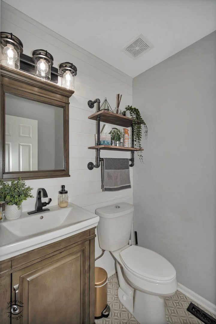 1066 N 129th Infantry Drive, Joliet, IL 60435