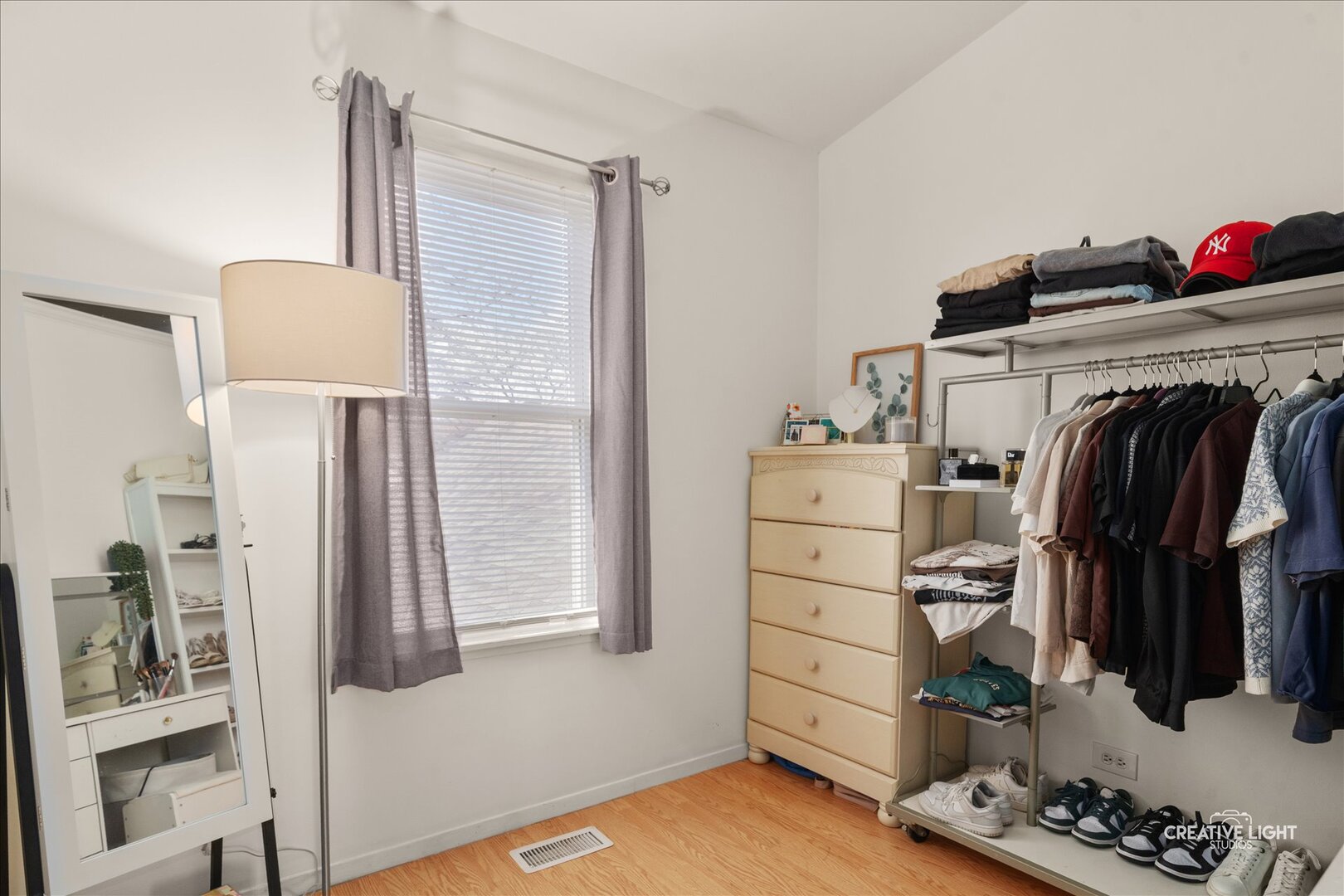 2437 Devonshire Court, Aurora, IL 60502