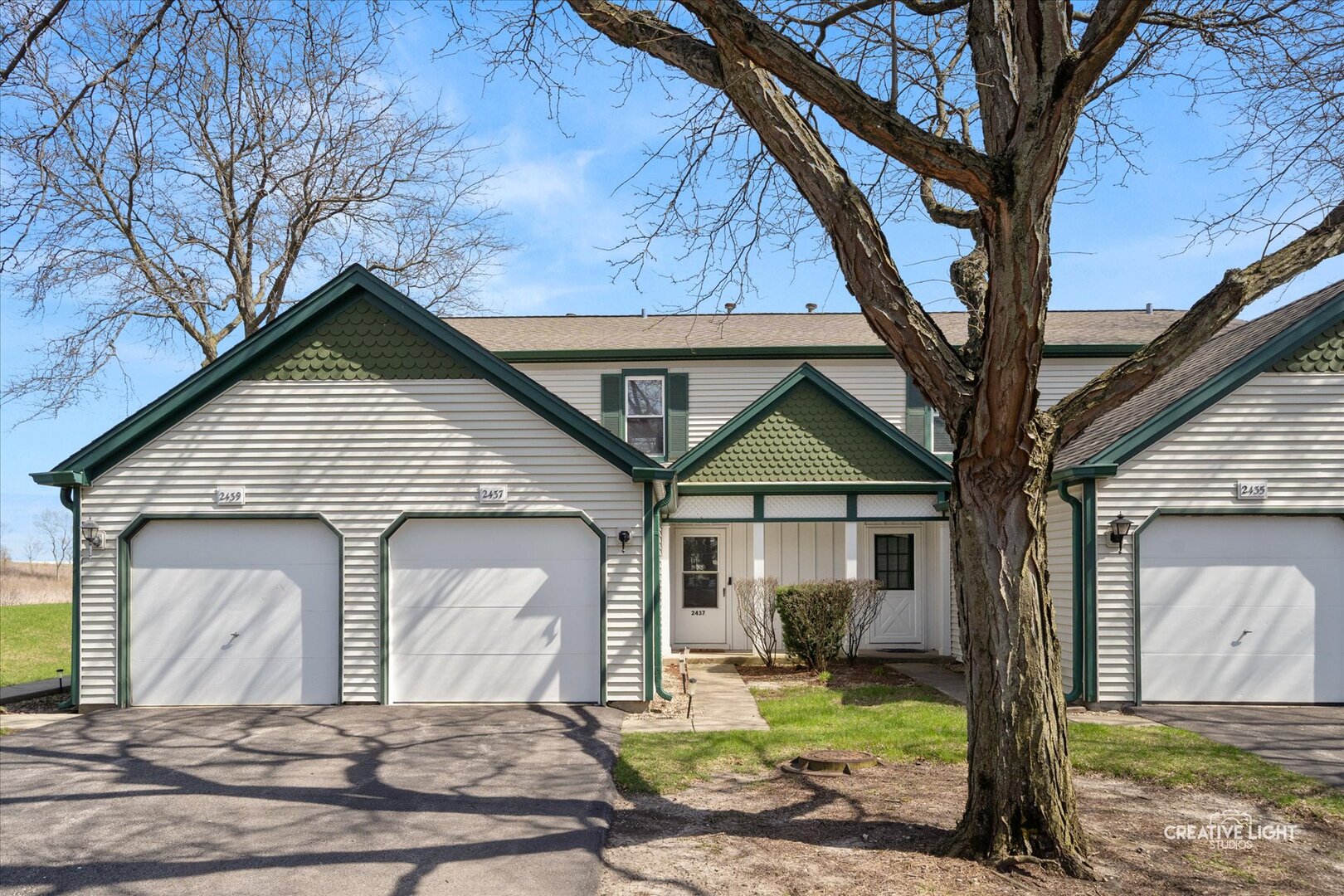 2437 Devonshire Court, Aurora, IL 60502