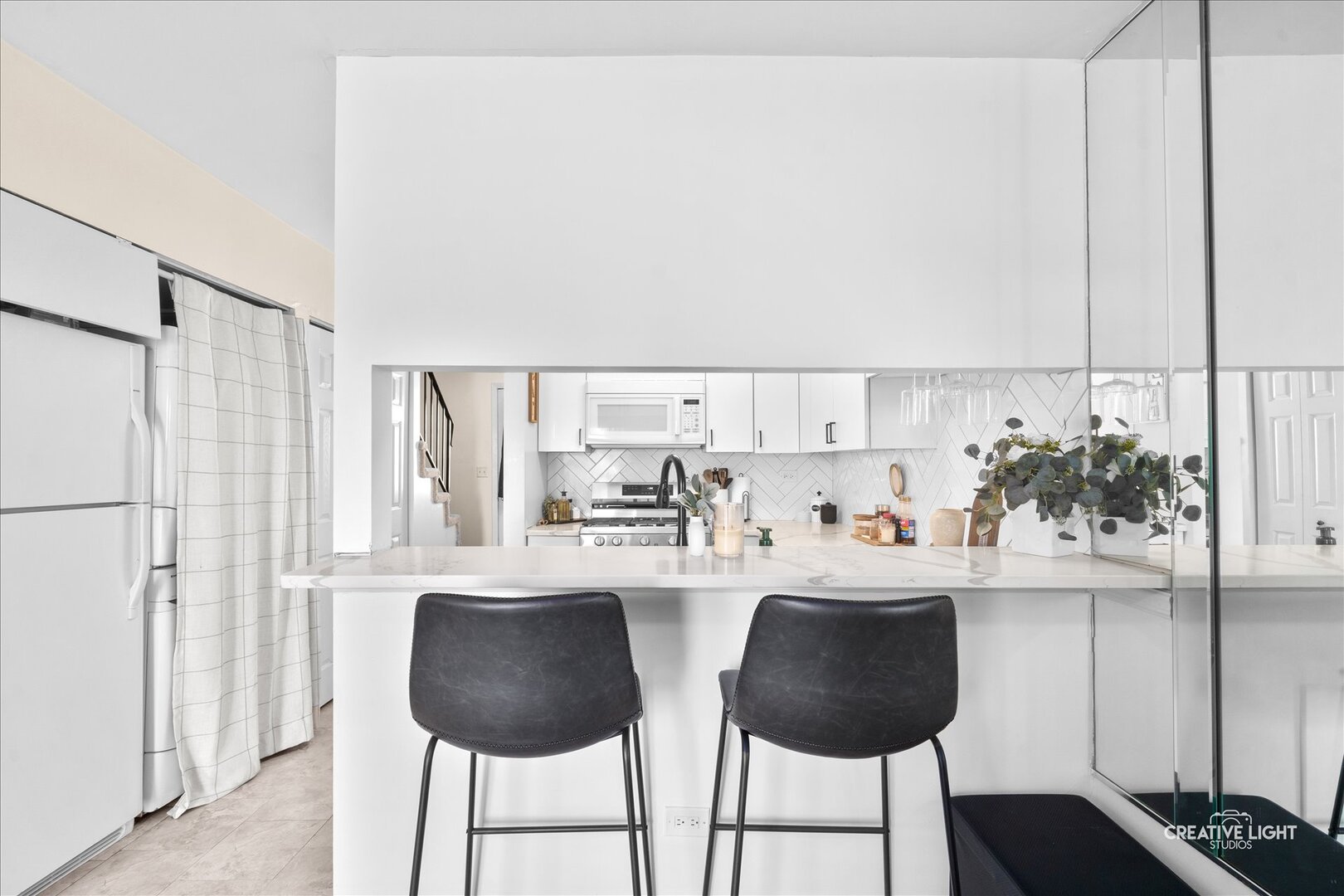 2437 Devonshire Court, Aurora, IL 60502