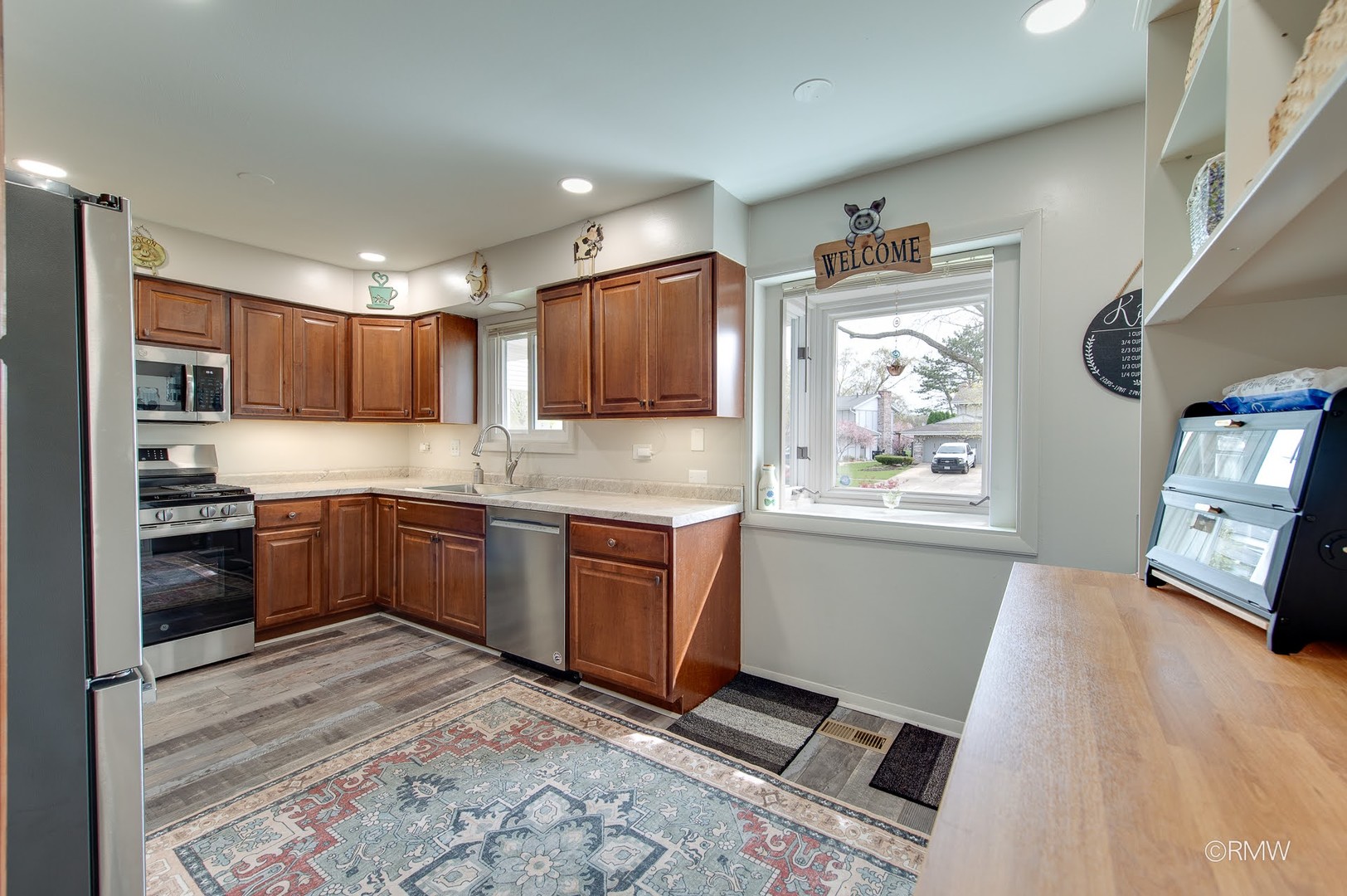 162 Braintree Drive, Bloomingdale, IL 60108