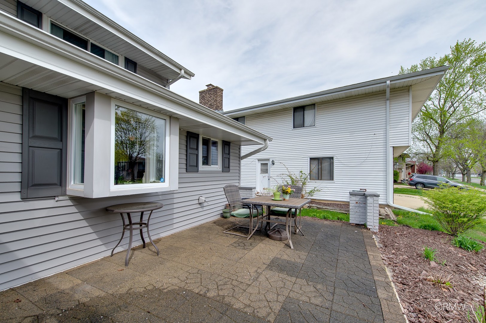 162 Braintree Drive, Bloomingdale, IL 60108