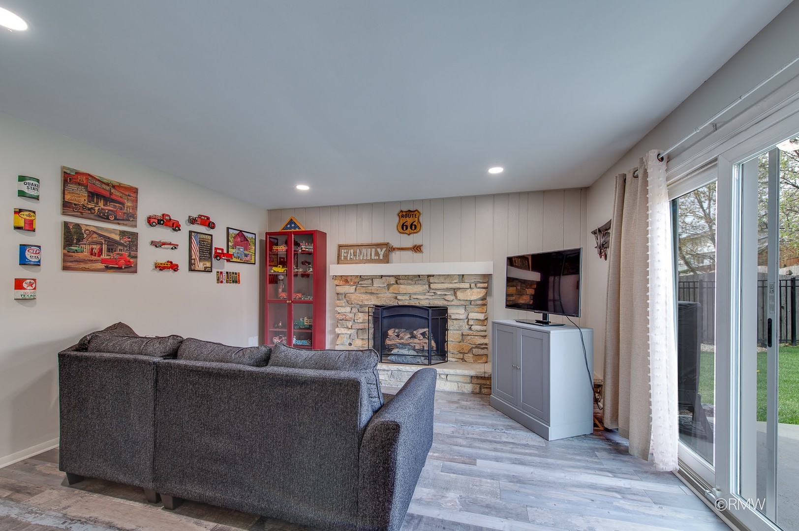 162 Braintree Drive, Bloomingdale, IL 60108