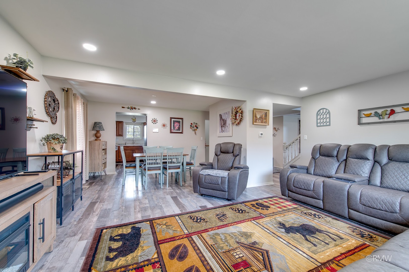 162 Braintree Drive, Bloomingdale, IL 60108