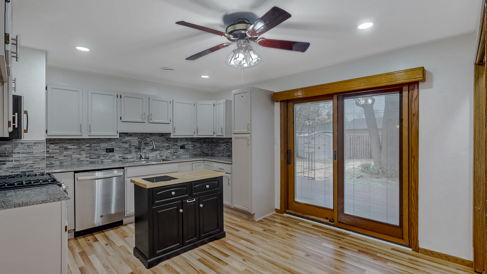 331 Fairfax Avenue, Romeoville, IL 60446