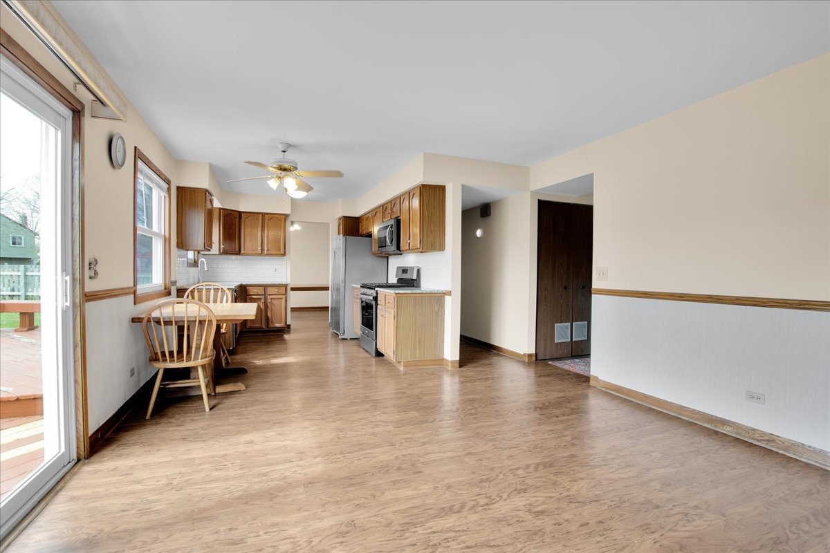 305 Abbey Lane, Vernon Hills, IL 60061