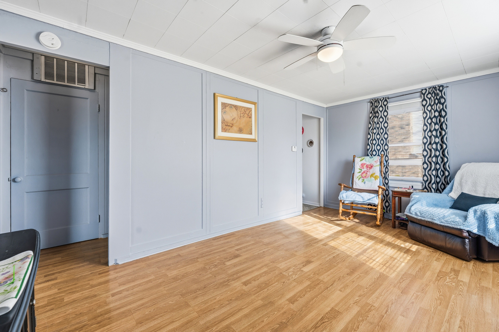 101 Oakleaf Road, Lake In The Hills, IL 60156