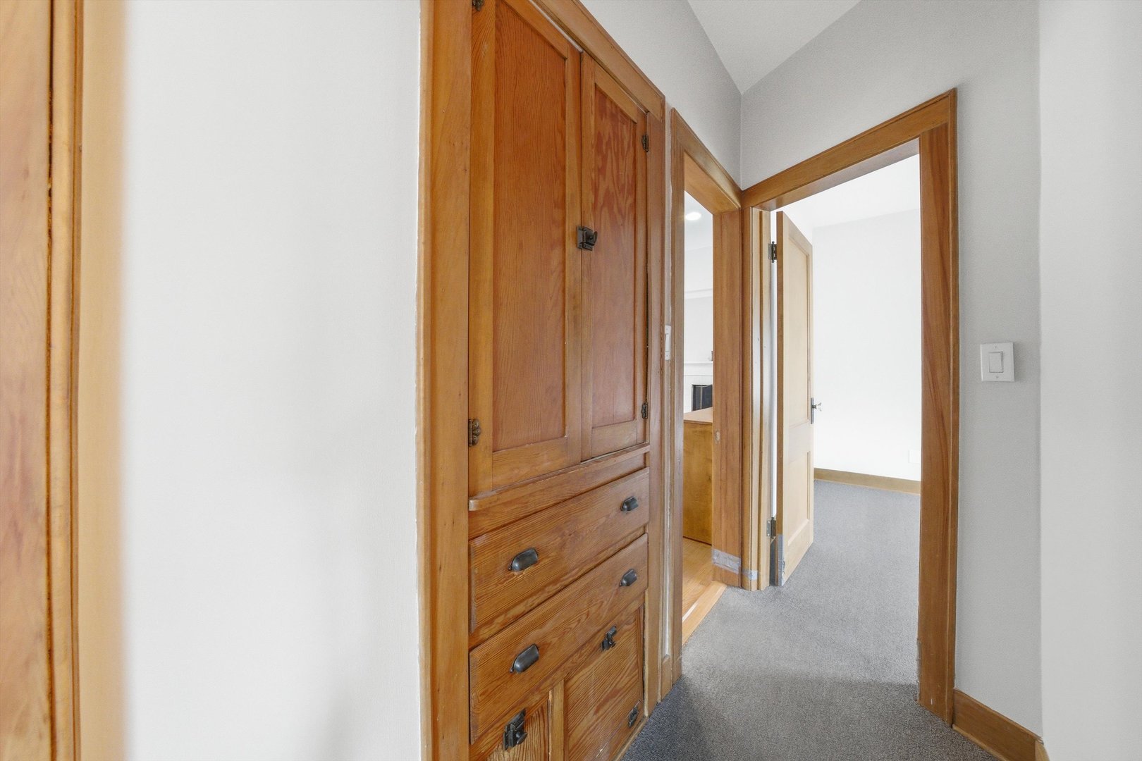 211 Waltham Street, Calumet City, IL 60409