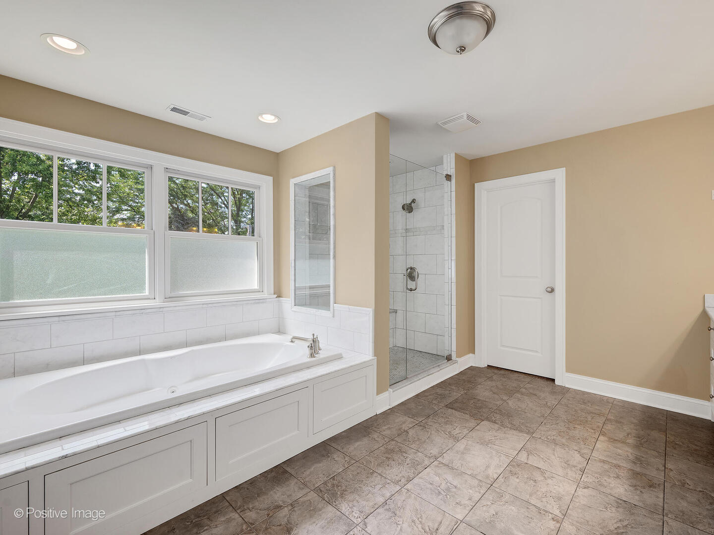 610 S WASHINGTON Street, Elmhurst, IL 60126