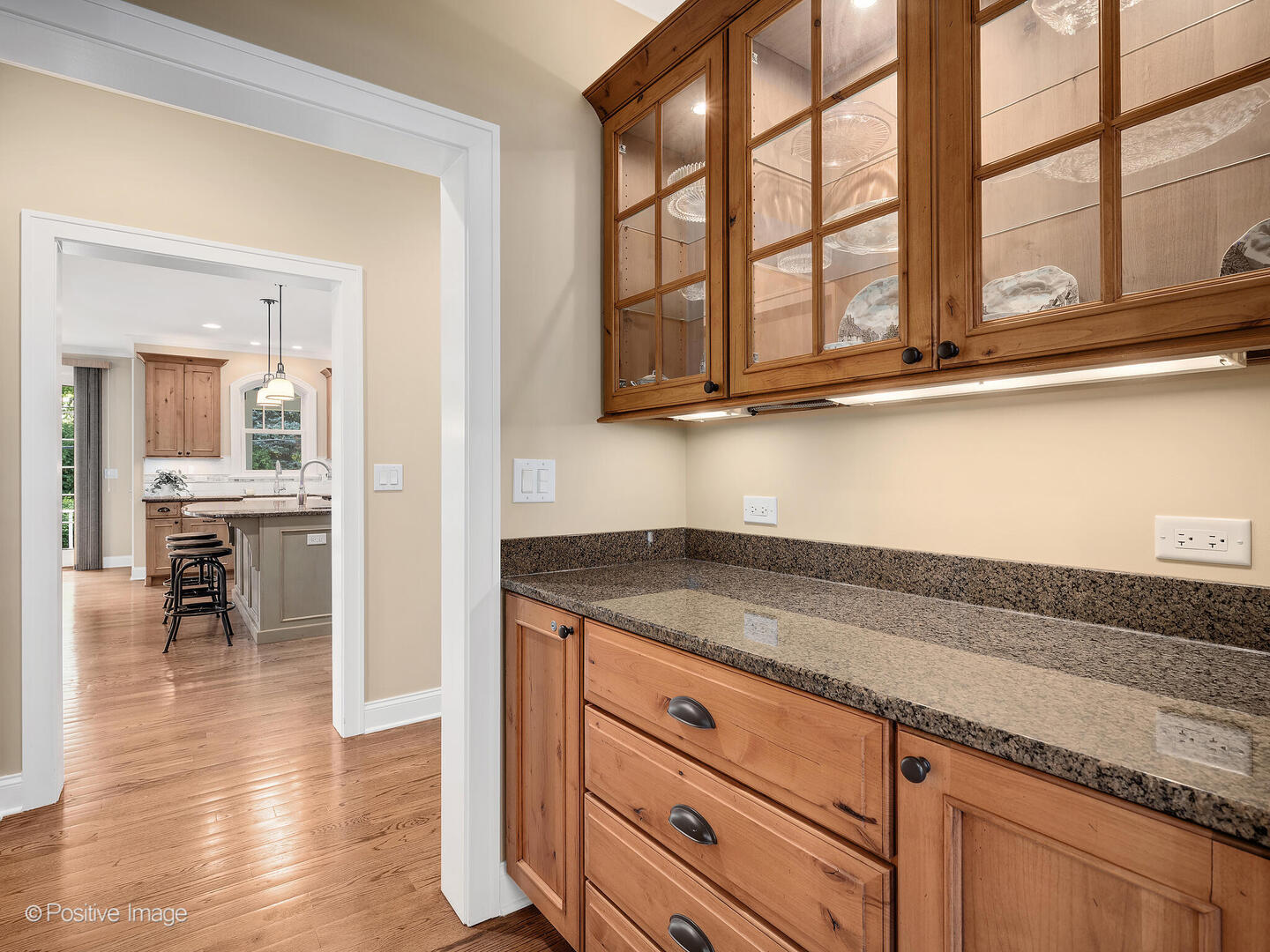 610 S WASHINGTON Street, Elmhurst, IL 60126