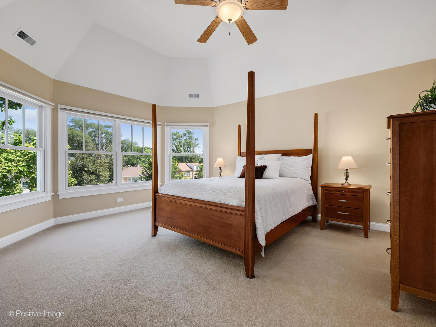 610 S WASHINGTON Street, Elmhurst, IL 60126