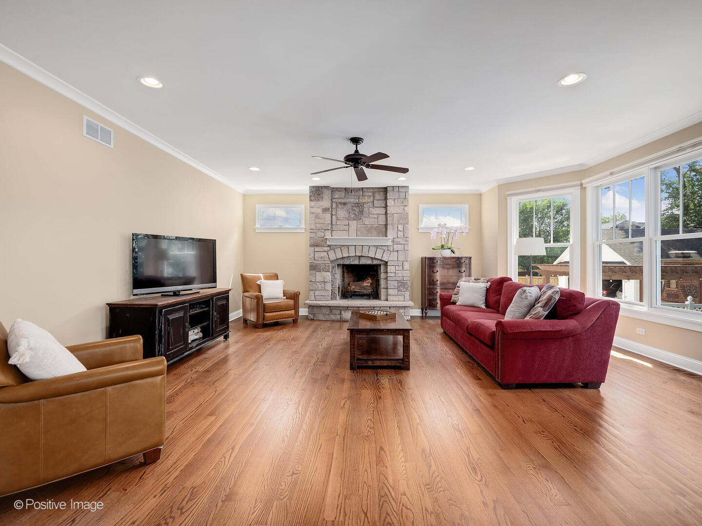 610 S WASHINGTON Street, Elmhurst, IL 60126