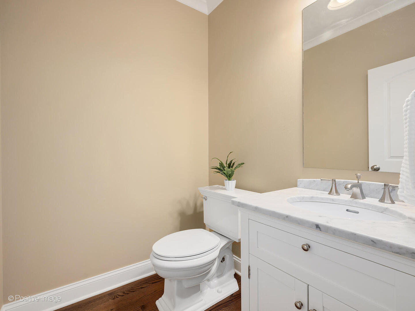 610 S WASHINGTON Street, Elmhurst, IL 60126