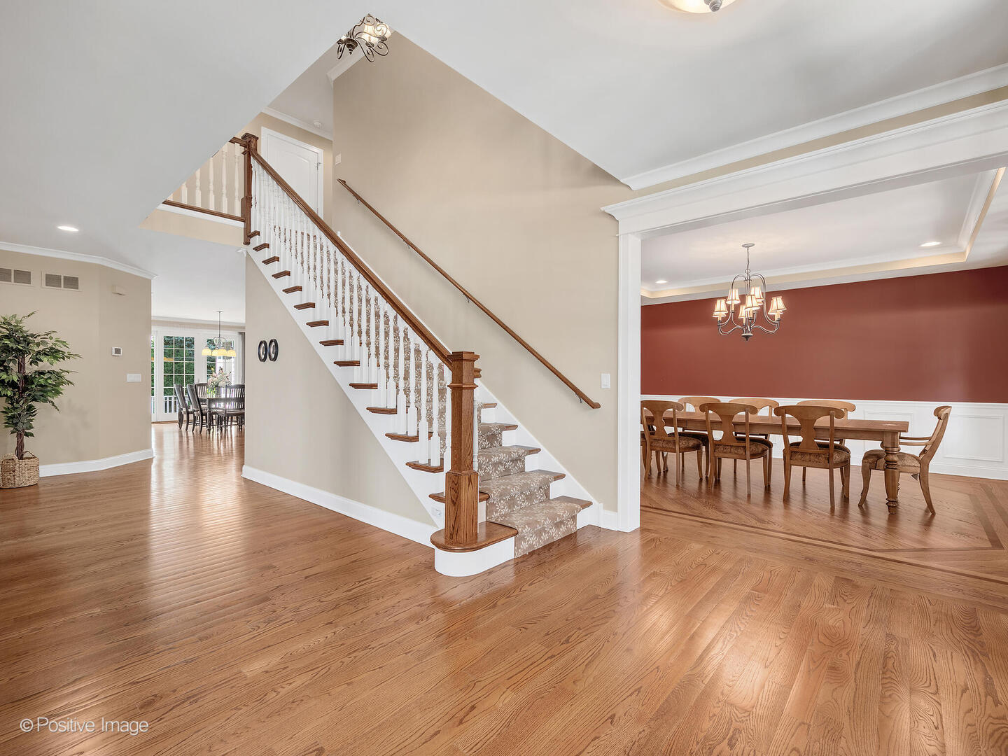 610 S WASHINGTON Street, Elmhurst, IL 60126