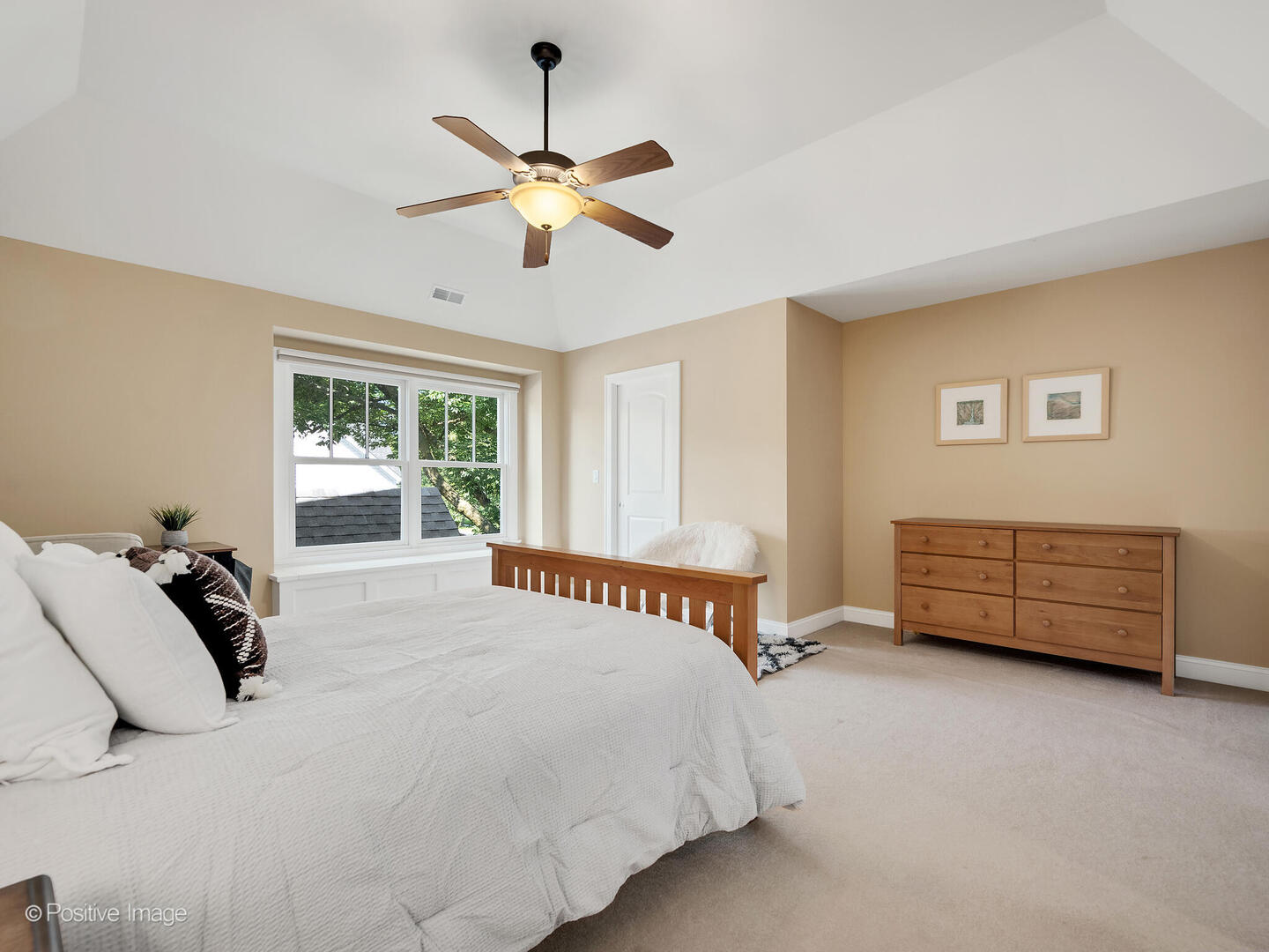 610 S WASHINGTON Street, Elmhurst, IL 60126