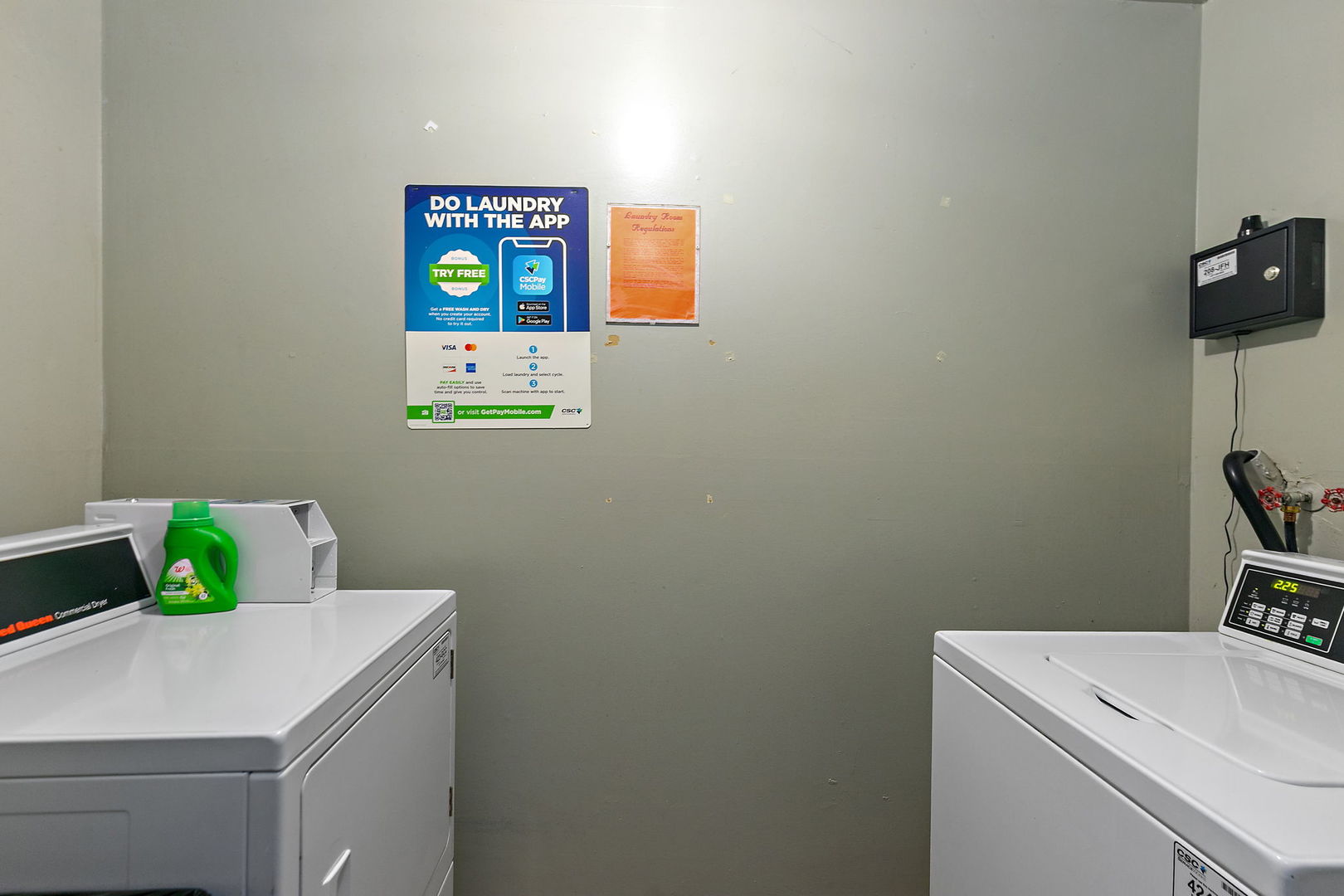 712 Tipperary Court #2B, Schaumburg, IL 60193