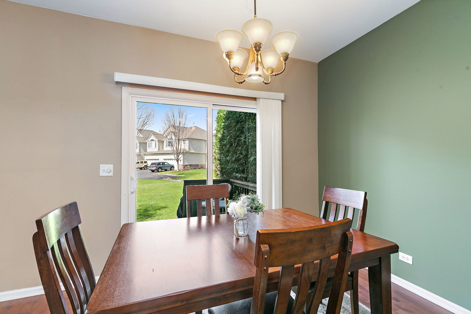 535 Telluride Drive, Gilberts, IL 60136