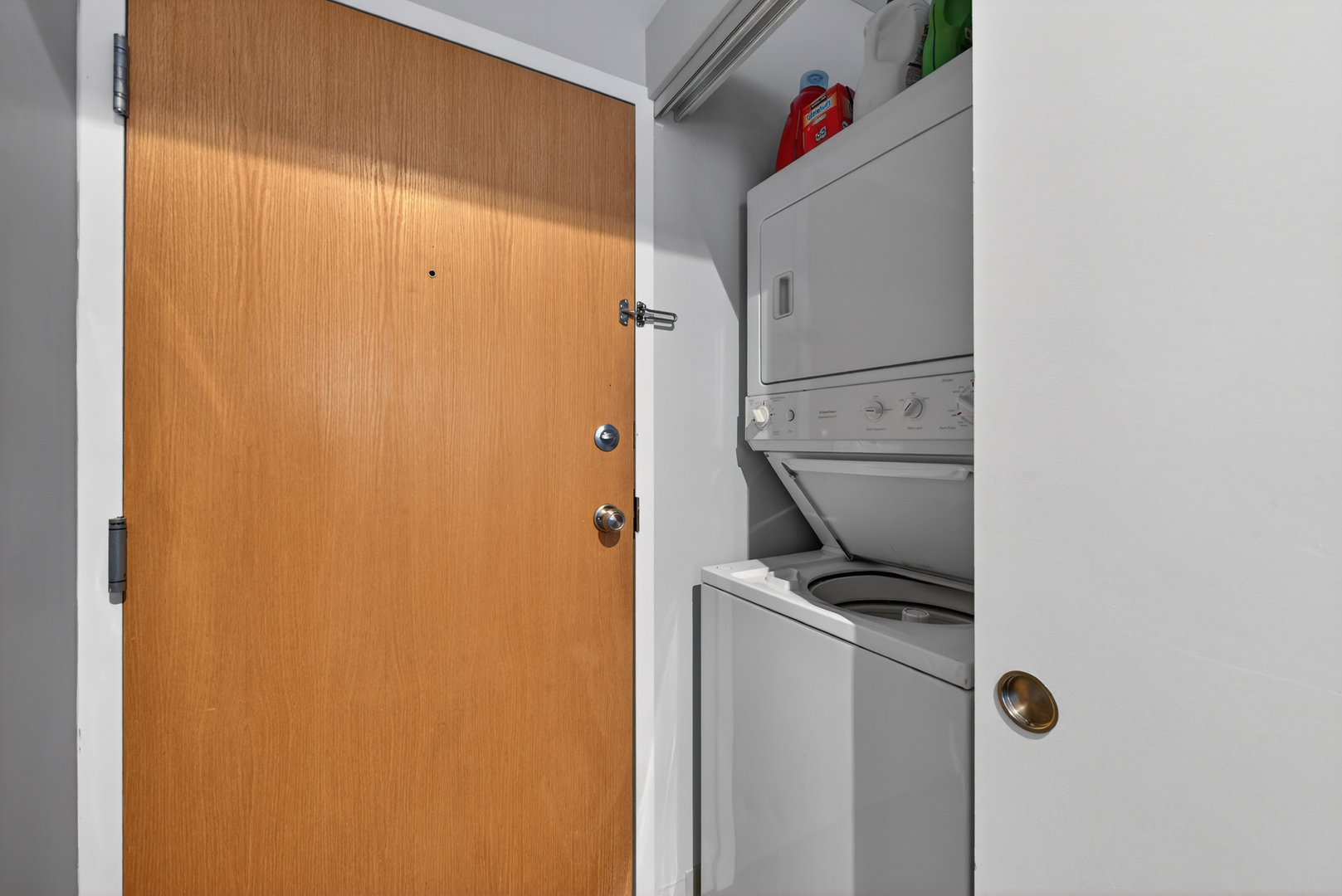 208 W Washington Street #1605, Chicago, IL 60606