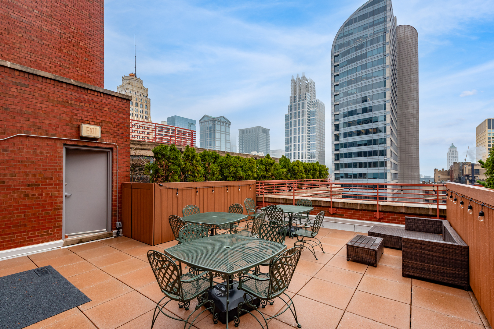 208 W Washington Street #1605, Chicago, IL 60606