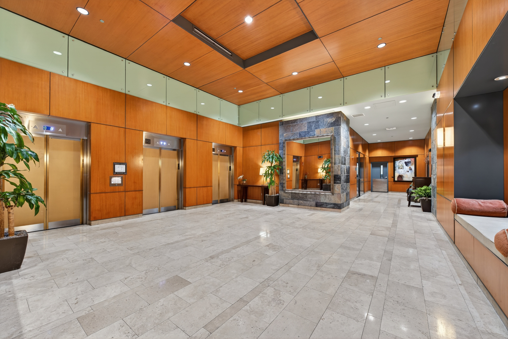 208 W Washington Street #1605, Chicago, IL 60606