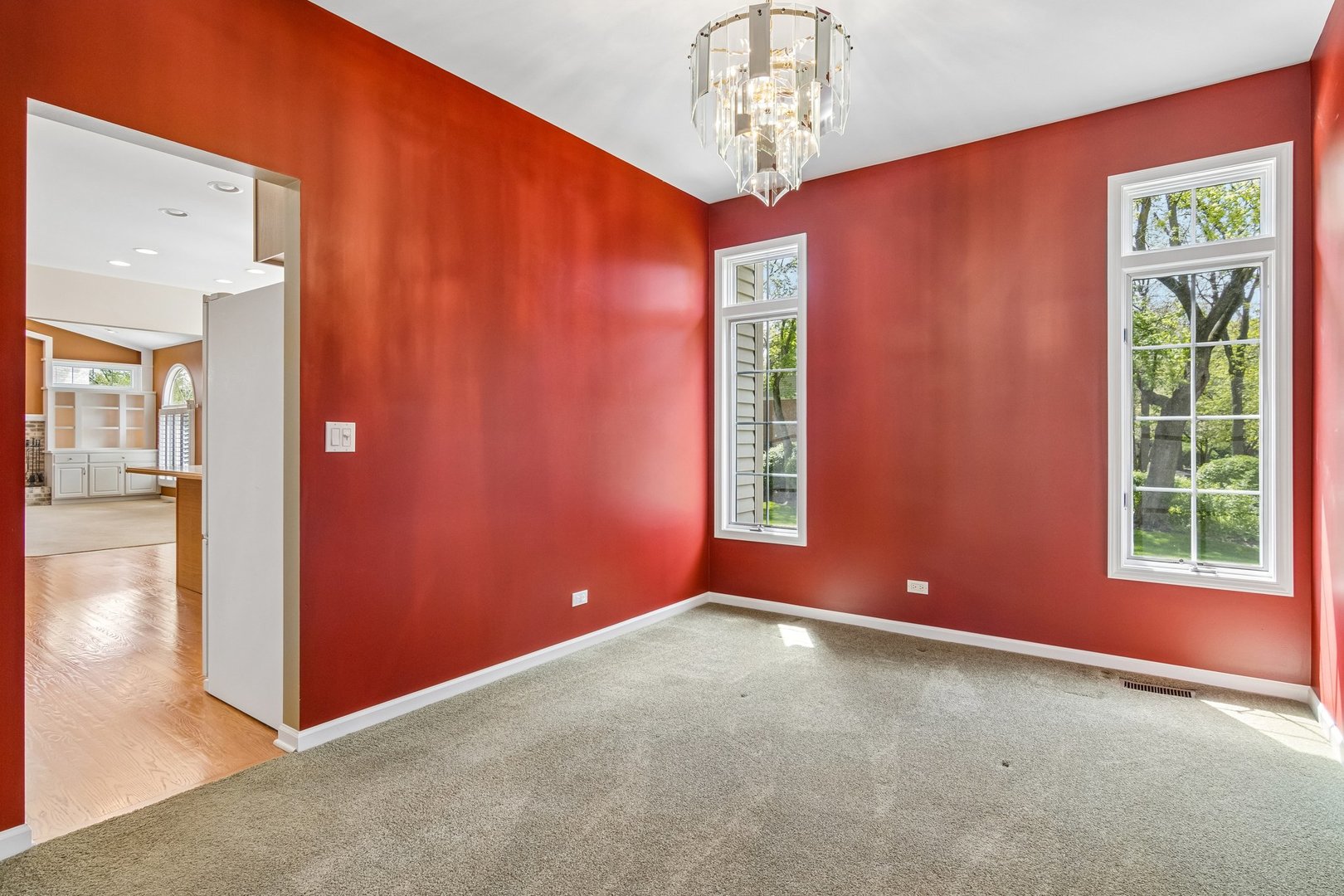 975 W Wilson Street, Palatine, IL 60067