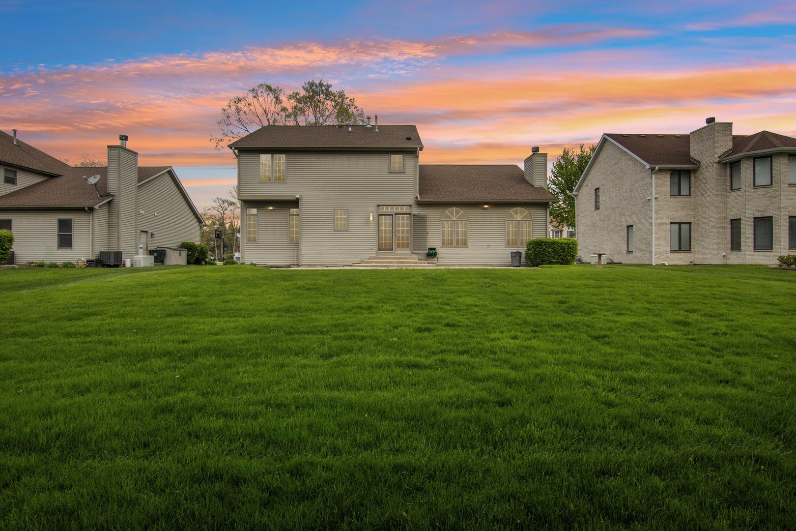975 W Wilson Street, Palatine, IL 60067