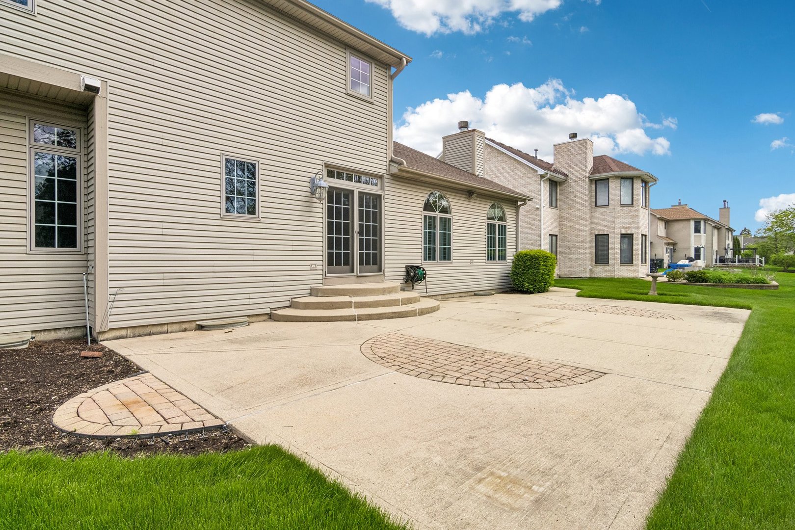 975 W Wilson Street, Palatine, IL 60067