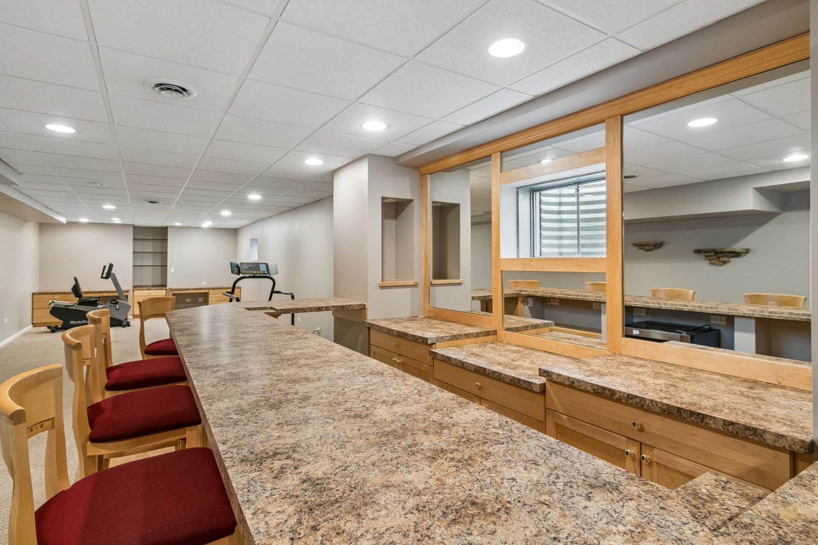 975 W Wilson Street, Palatine, IL 60067